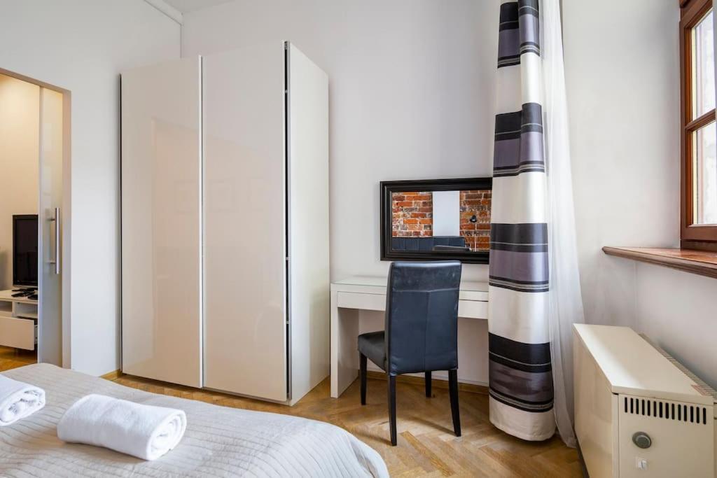 Florianska Glamour Apartments คราคูฟ ภายนอก รูปภาพ