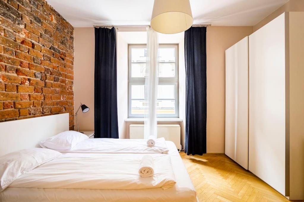 Florianska Glamour Apartments คราคูฟ ภายนอก รูปภาพ