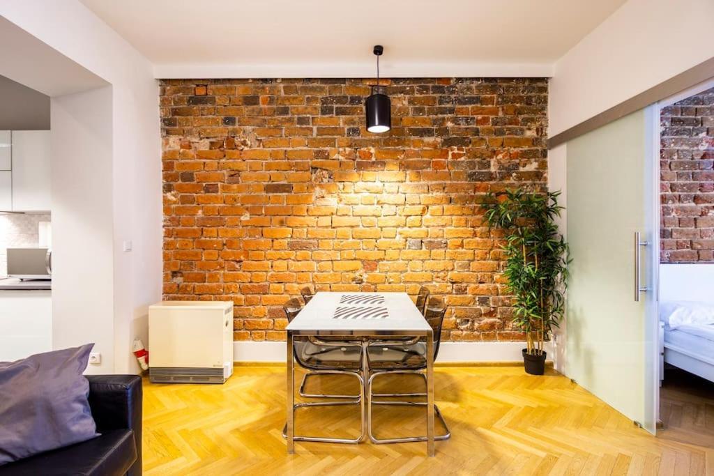 Florianska Glamour Apartments คราคูฟ ภายนอก รูปภาพ