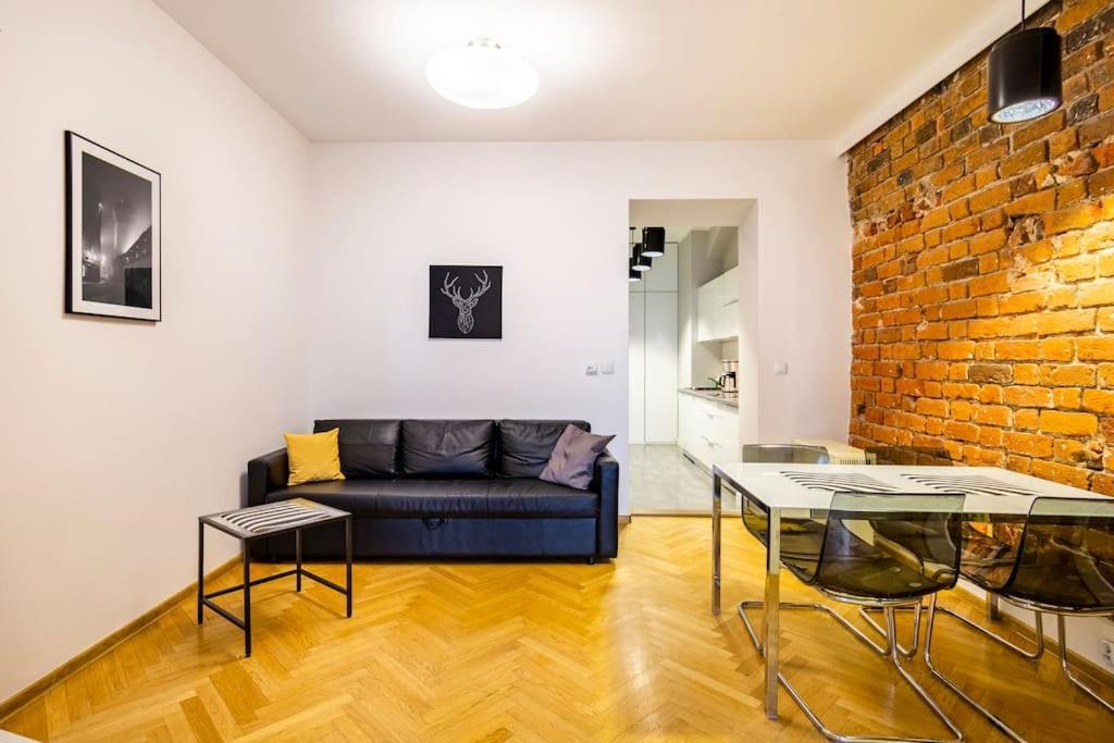 Florianska Glamour Apartments คราคูฟ ภายนอก รูปภาพ