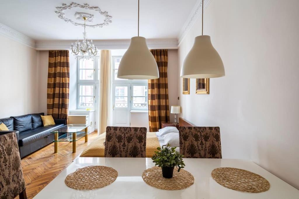 Florianska Glamour Apartments คราคูฟ ภายนอก รูปภาพ