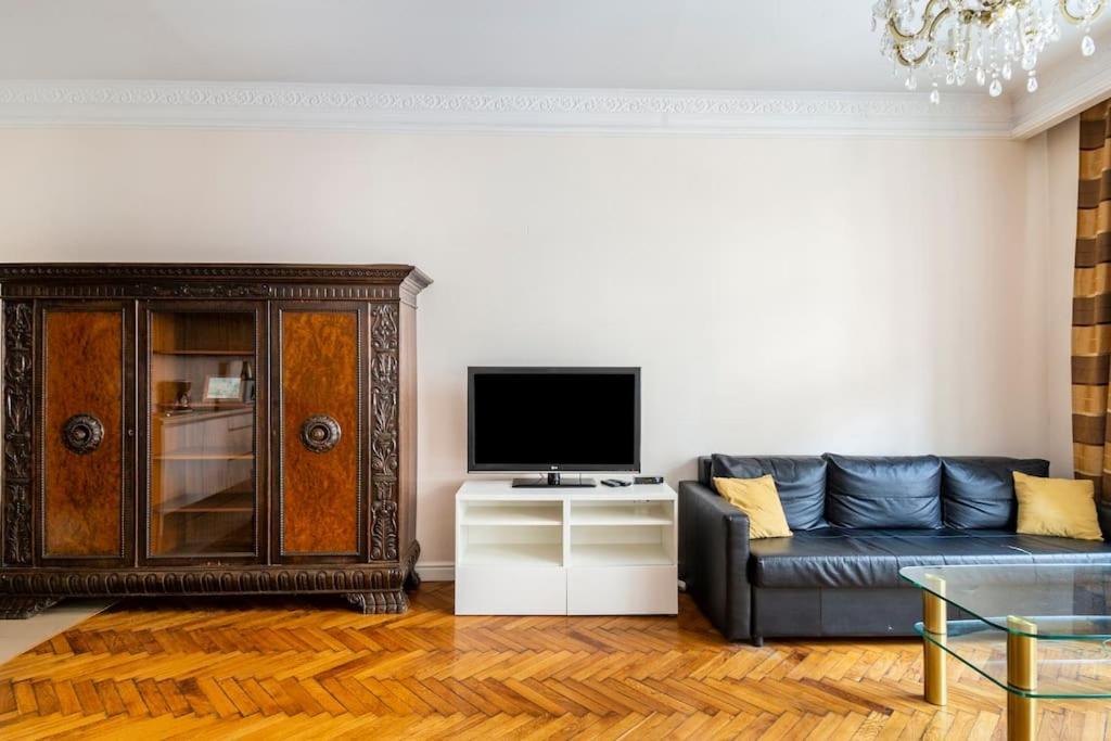 Florianska Glamour Apartments คราคูฟ ภายนอก รูปภาพ